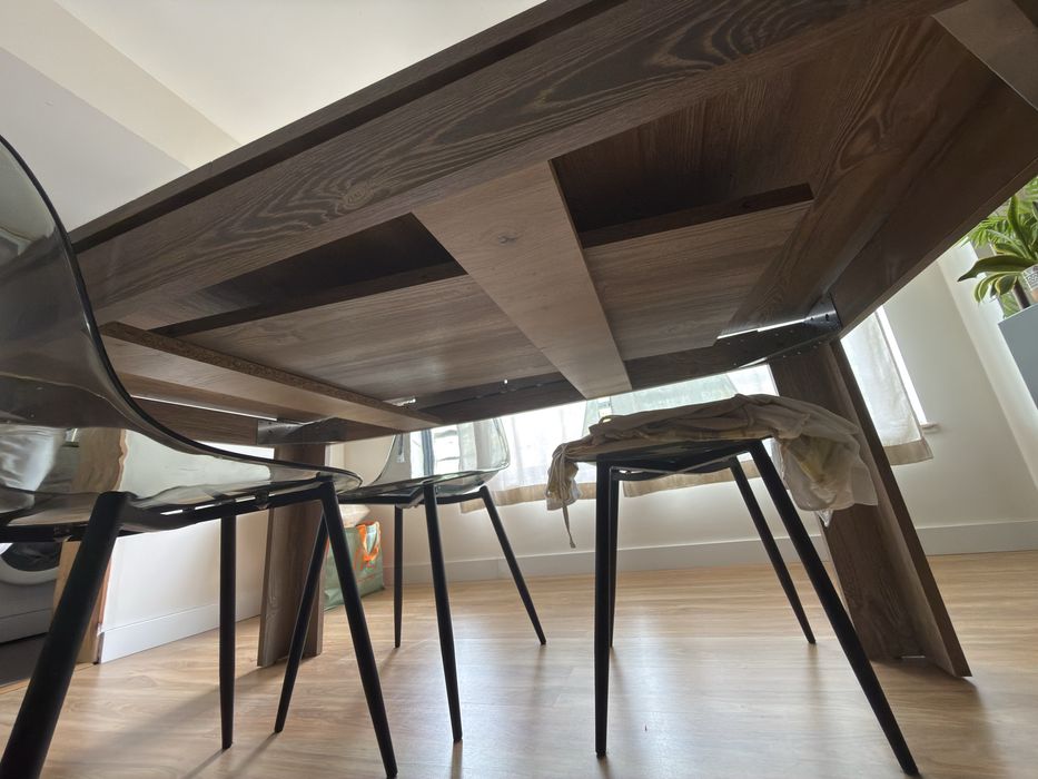 Mesa de Jantar + Cadeiras