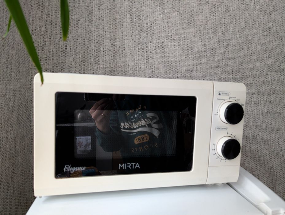 Мікрохвильова піч