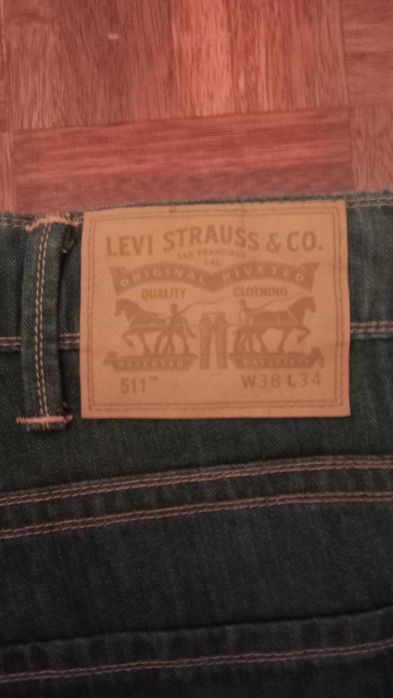 Calças de ganga Levi's 38 novas