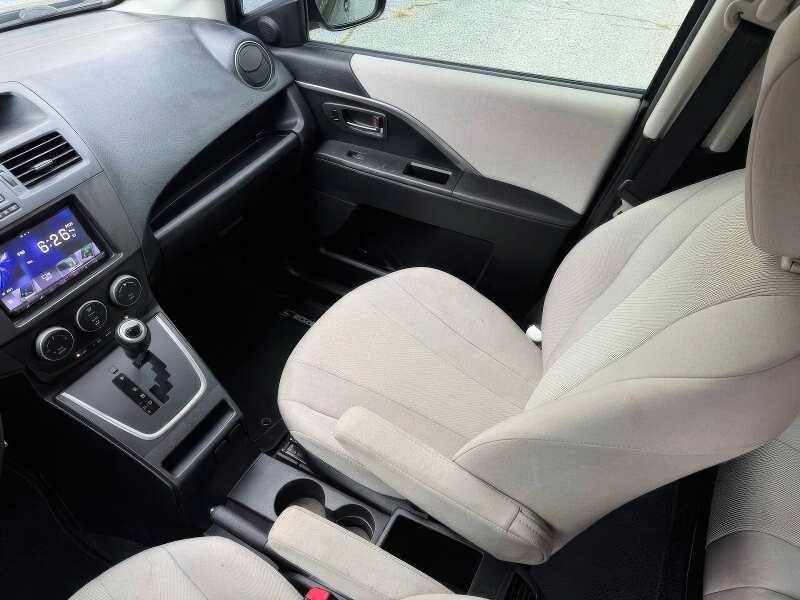 2013 Mazda MAZDA5 Touring