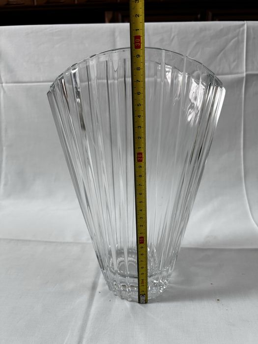 Vaso de cristal em forma de leque