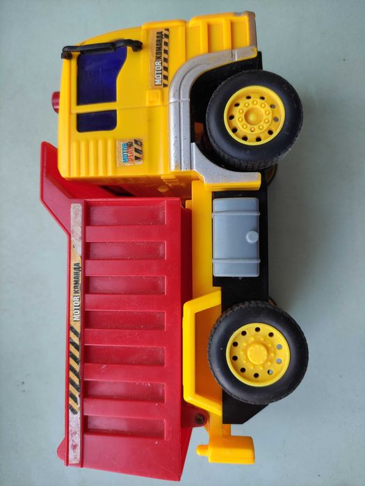 Грузовик- самосвал