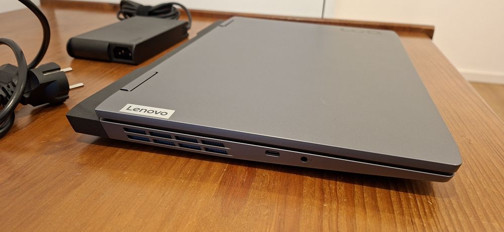 Lenovo LOQ 15APH8 - AMD Ryzen 7 7840HS, 16GB, RTX 4060 - Como Novo