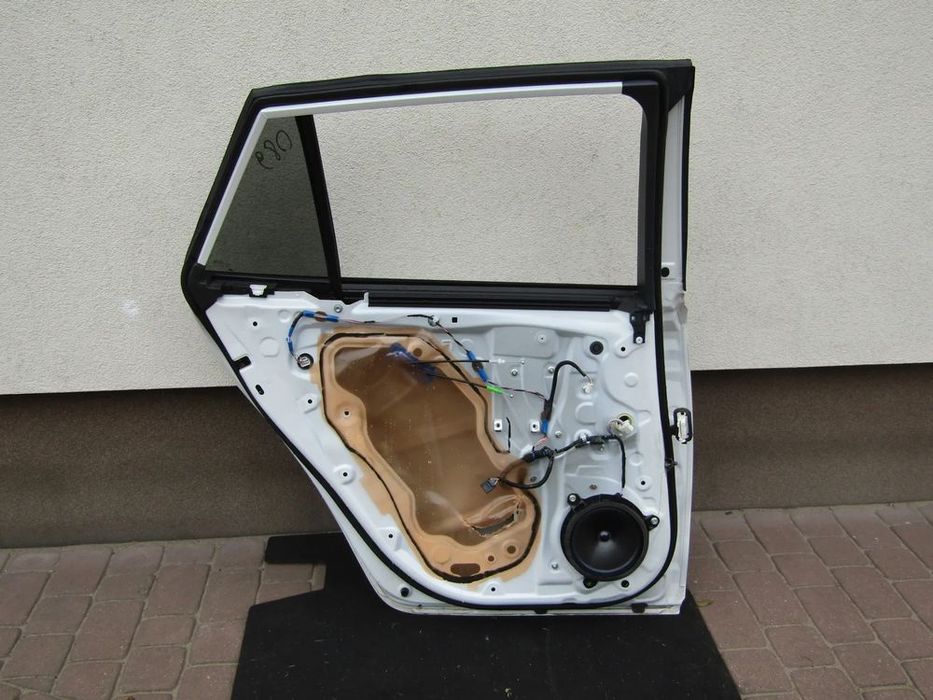 Drzwi Lewy Tył Toyota Corolla E21 089 19 26R