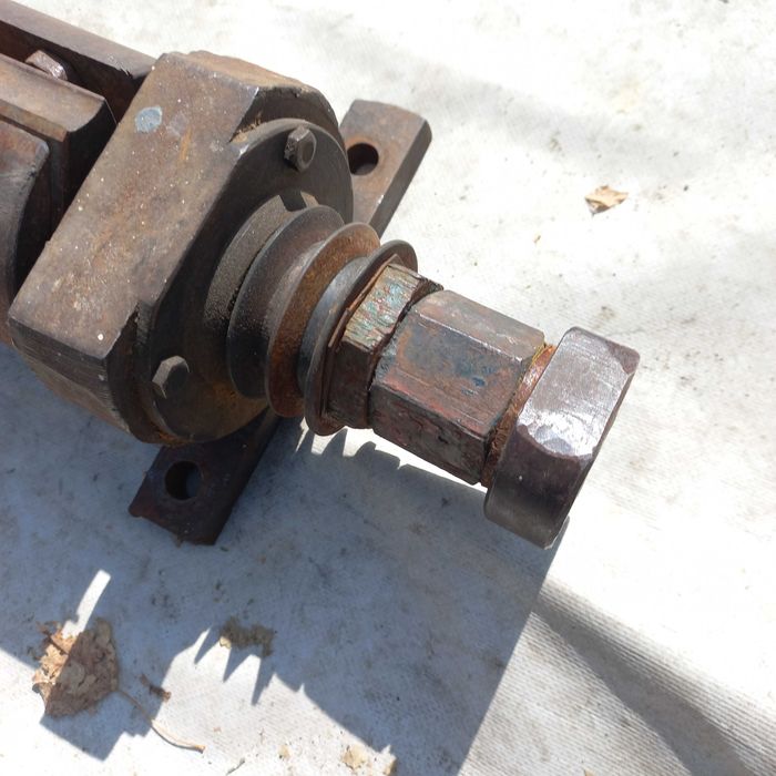 Вал к строгальному станку