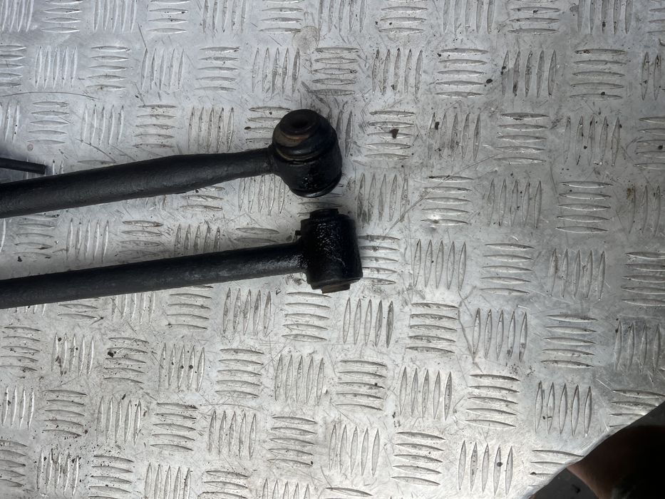 Задняя тяга Тойота рав4 год 04 toyota rav4