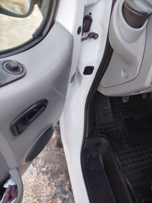 Продам Опель Віваро