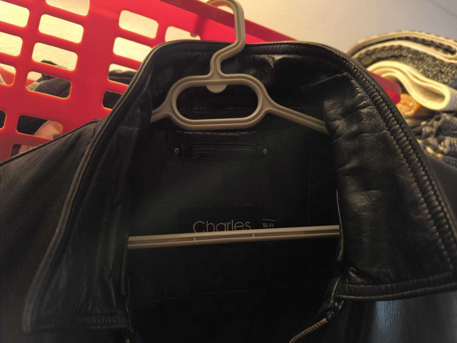 Casaco Cabedal cor preta