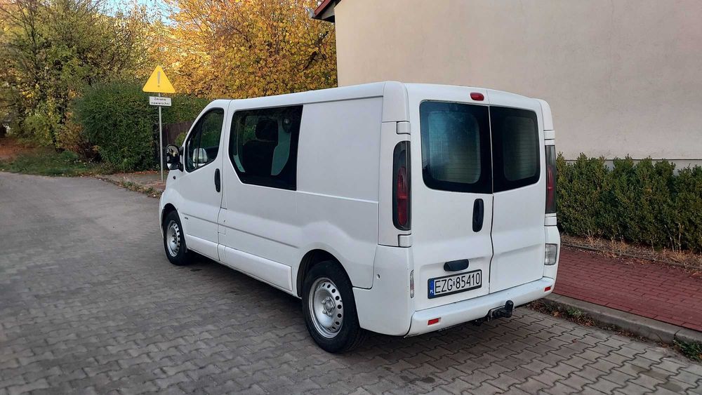 Renault Trafic 1.9 dci Hak 6-osobowy Brygadówka