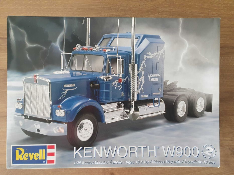 Revell 85-1507 Kenworth W900 1:25 do złożenia kompletny