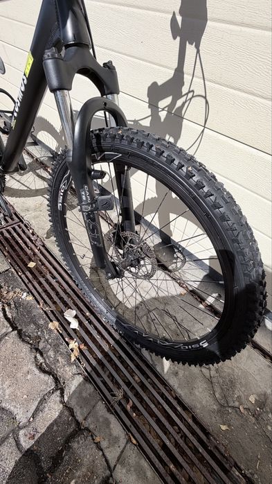 Bicicleta de Montanha Cosmos Roda 26 – Shimano – Travões de Disco