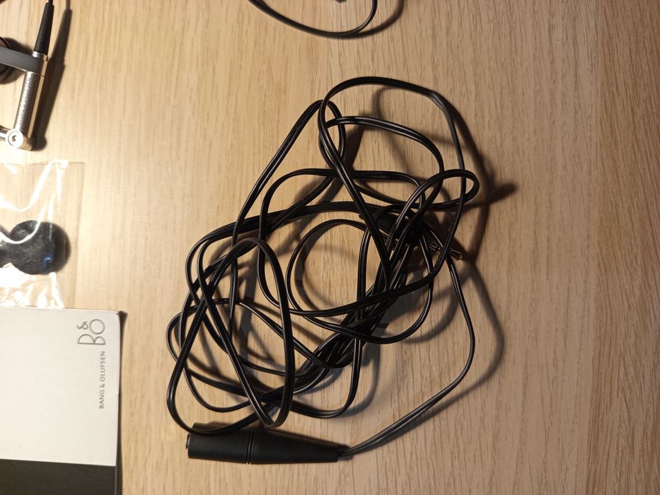 Earphones A8 Bang Olufsen