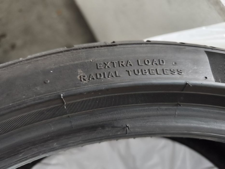 Pirelli Pzero (PZ4) Sport 235/35 R19 91Y