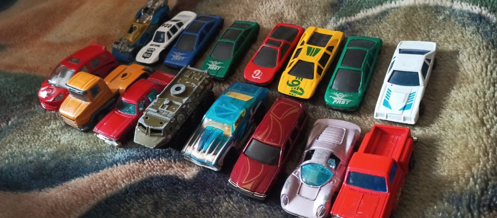 Машинки детские б.у