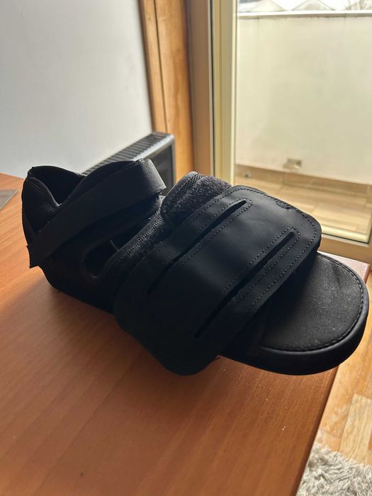 Sapato Pós-Cirúrgico Bilateral Ajustável com Velcro