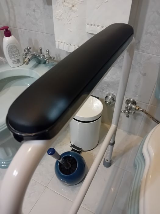 Apoio de WC ajustável MOPEDIA64550576041985123