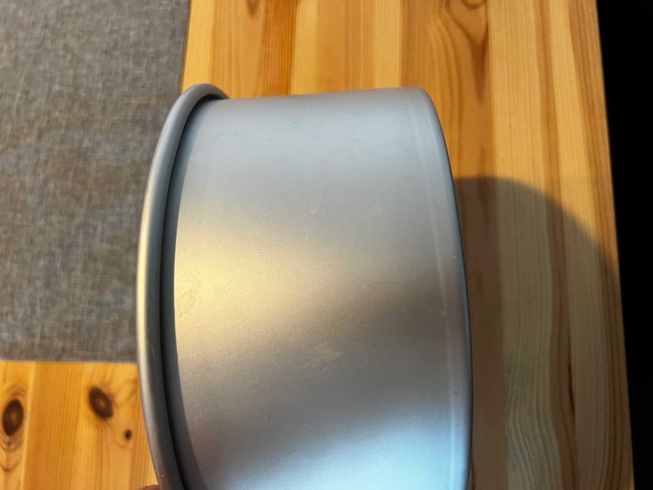 okrągła forma do ciasta z eloksalowanego aluminium, srebro, 18 cm