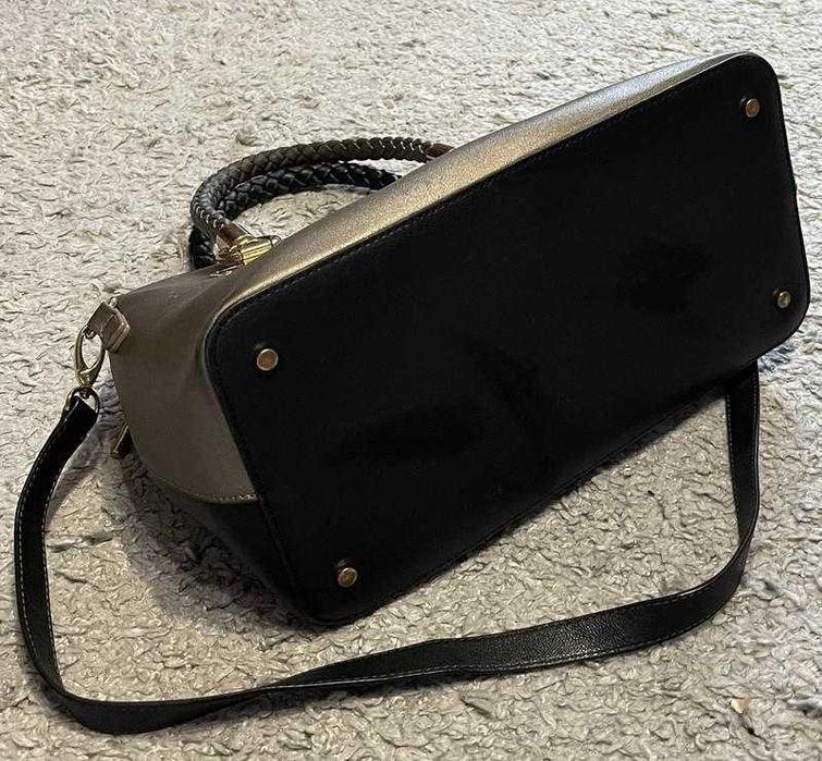 Оригинал.фирменная,стильная,элегантная сумка liu jo