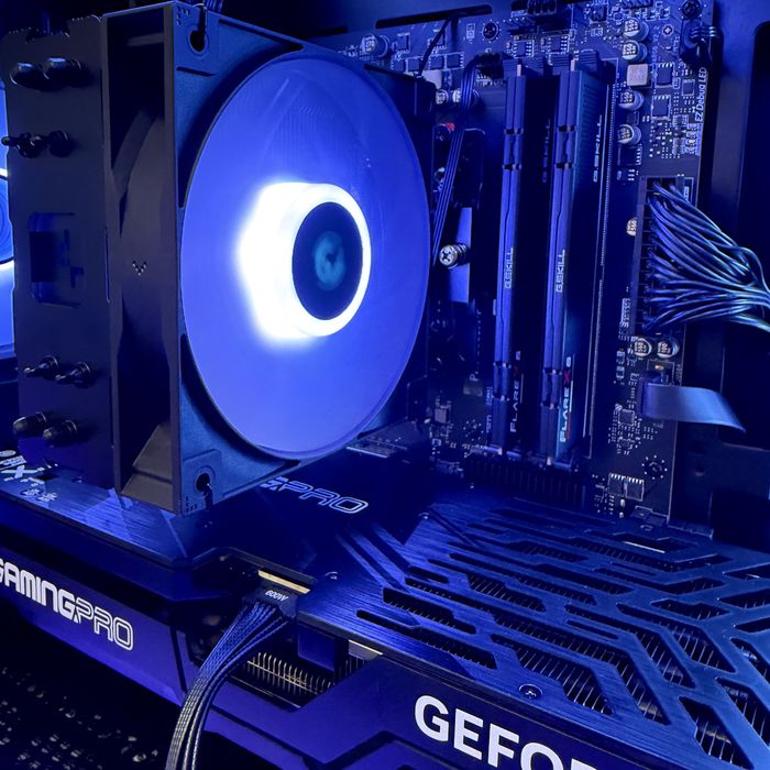 Digital PC Apex Absolute | Ryzen 7 7800X3D + RTX5070TI