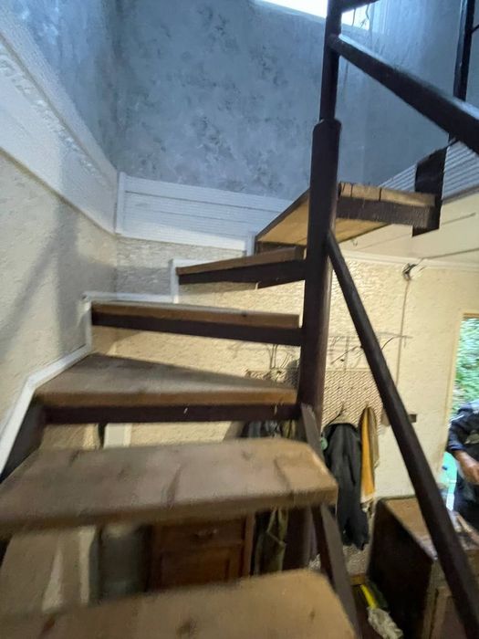Срочно продам дом,2х этажный с ремонтом и мебелью от хозяина в Большой Долине