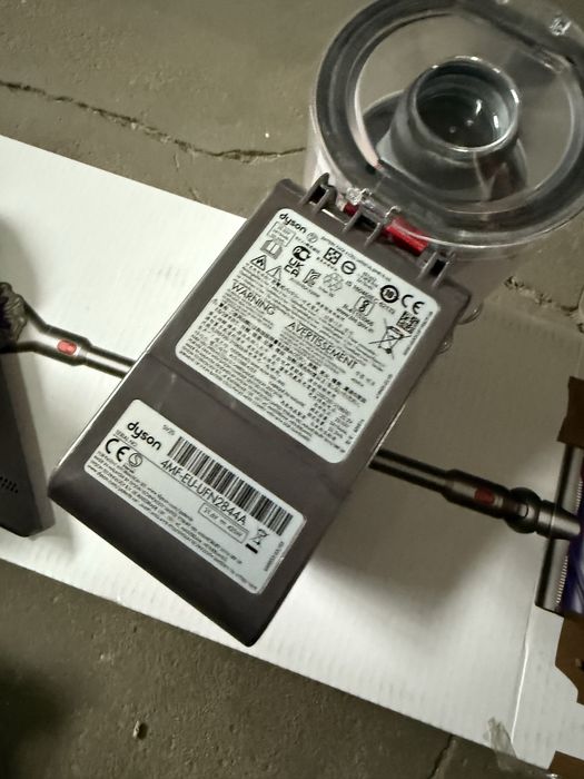 Odkurzacz bezprzewodowy Dyson V8