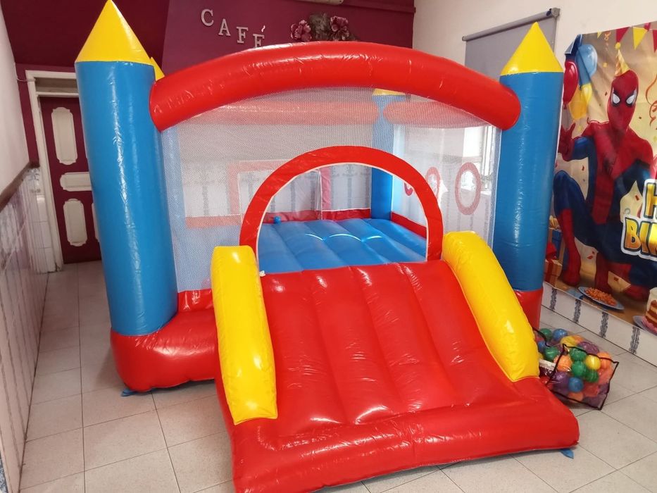 Aluguer de insufláveis LOW COST Festas aniversário