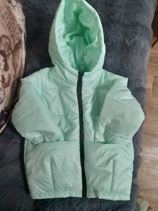 Куртка для дівчинки 104 НОВА