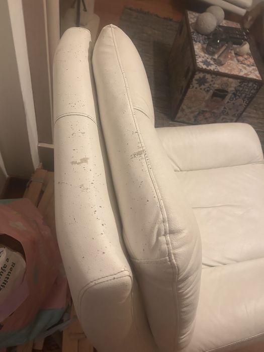 Sofa de 2 lugares e sofa individual com suporte de pes