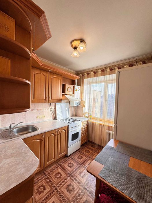 Продається 2км квартира в центральній частині міста, вул. Пулюя