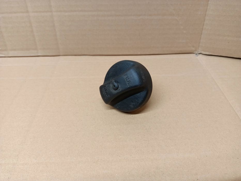 Korek wlewu paliwa BMW E46 E39 benzyna