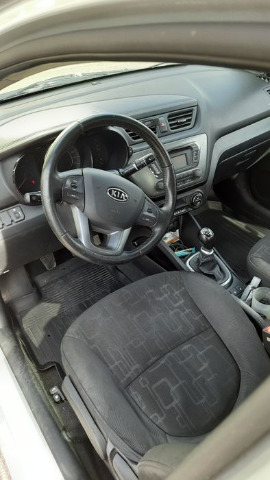 Кіа Ріо 2012 1.6 бензин власник