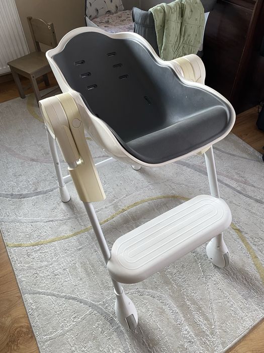 Krzeselko do karmienia