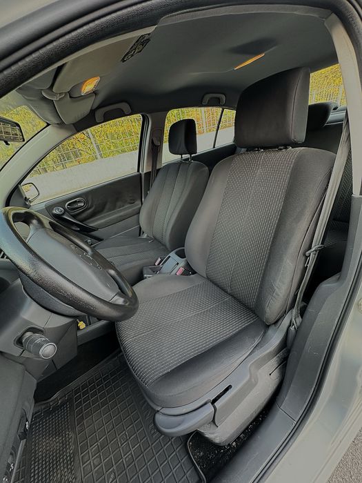 Автомобіль Reno Megan 2