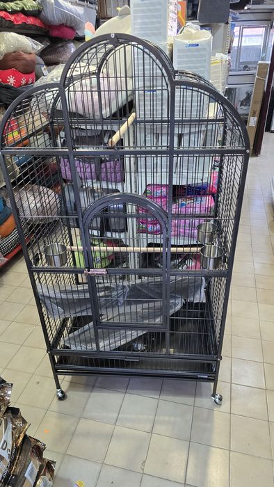 Diversas Gaiolas grandes