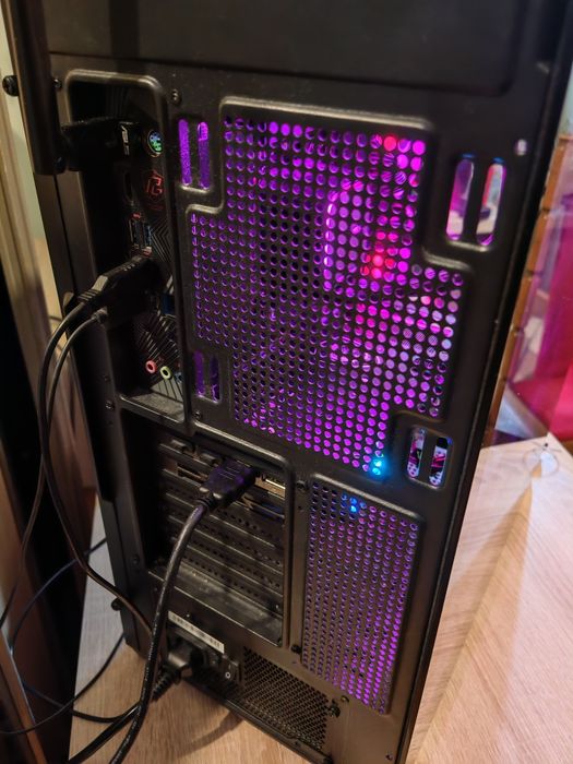 Komputer I5 14 400f, RTX 4060, 16 GB DDR5