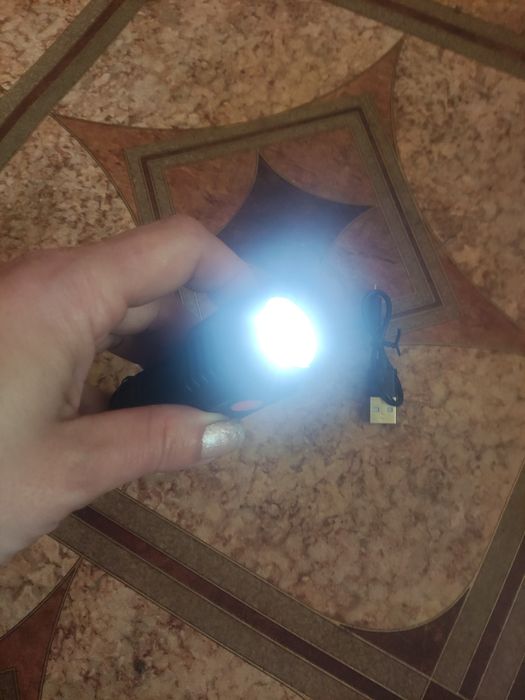 Latarka LED brelok nowa