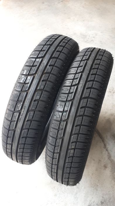 Dois pneus novos 145 r13 ou 145/80 r13 Debica Passio