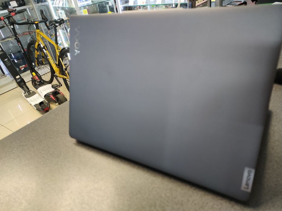 W2//Lenovo/ Yoga Slim 6 Laptop/ Szczecin