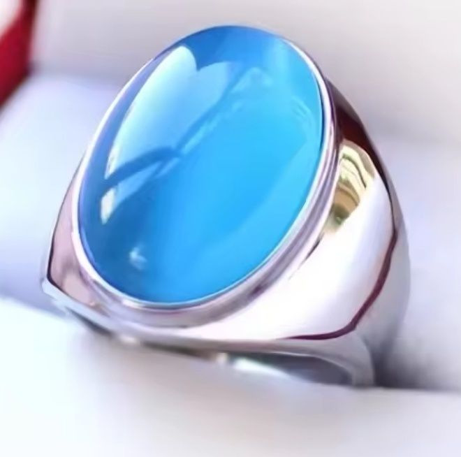 Продам кольцо с камнем кошачий глаз (опал)