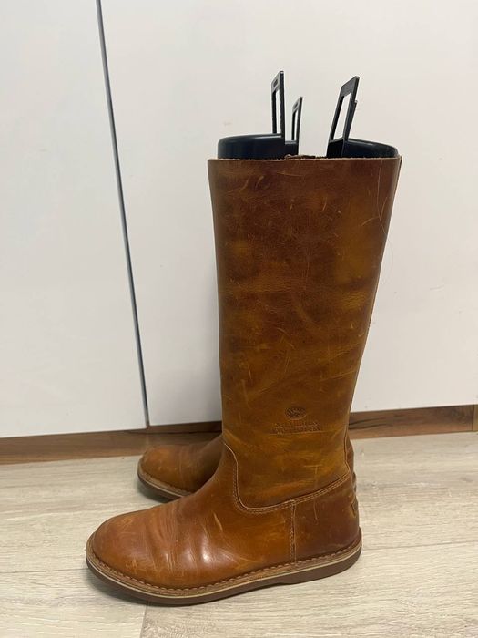 Чоботи жіночі шкіряні