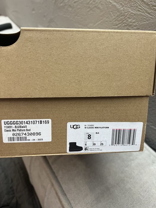 Жіночі  UGG  classic mini