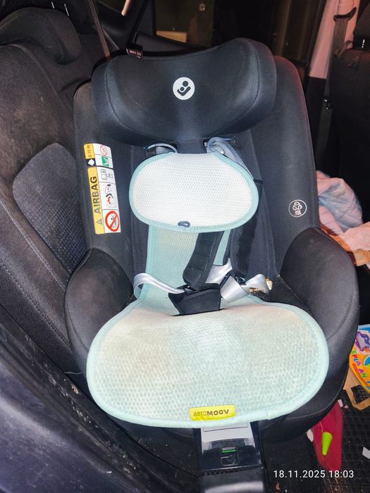 Fotelik samochodowy maxi cosi mica Eco z bazą