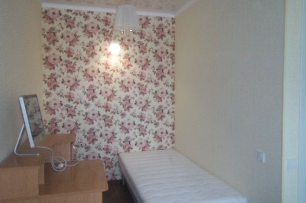 Поклейка обоев -всех видов .Пос котовского ,Фонтанка,Большой опыт