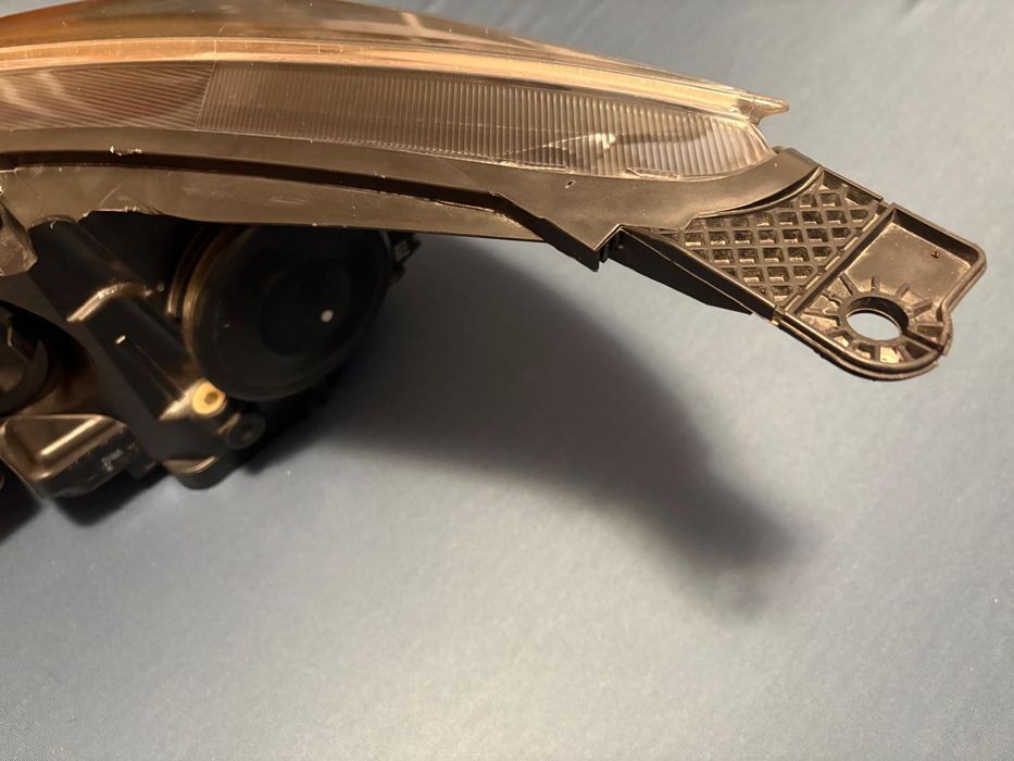 Farol Principal Ford Focus lado esquerdo ORIGINAL VARROC !