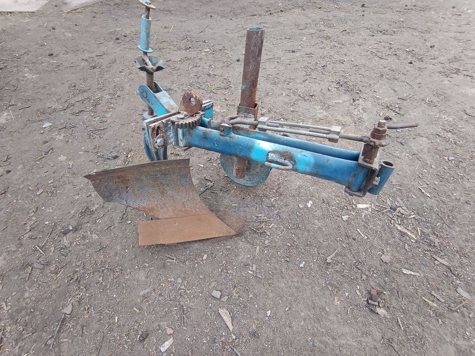 Продам мотоблок зубр 8 к.с