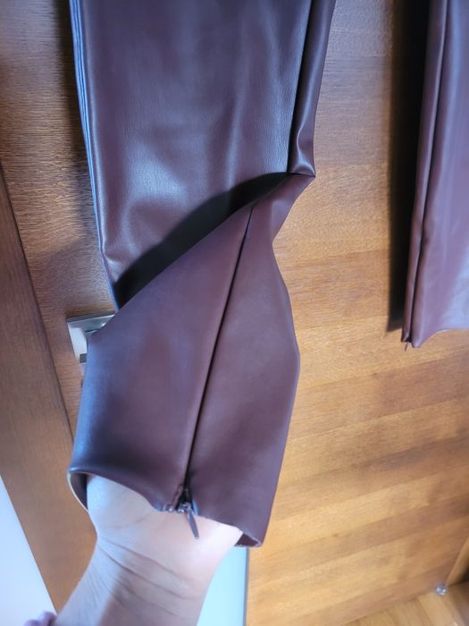 Brązowe spodnie z imitacji skóry rozmiar XL/42