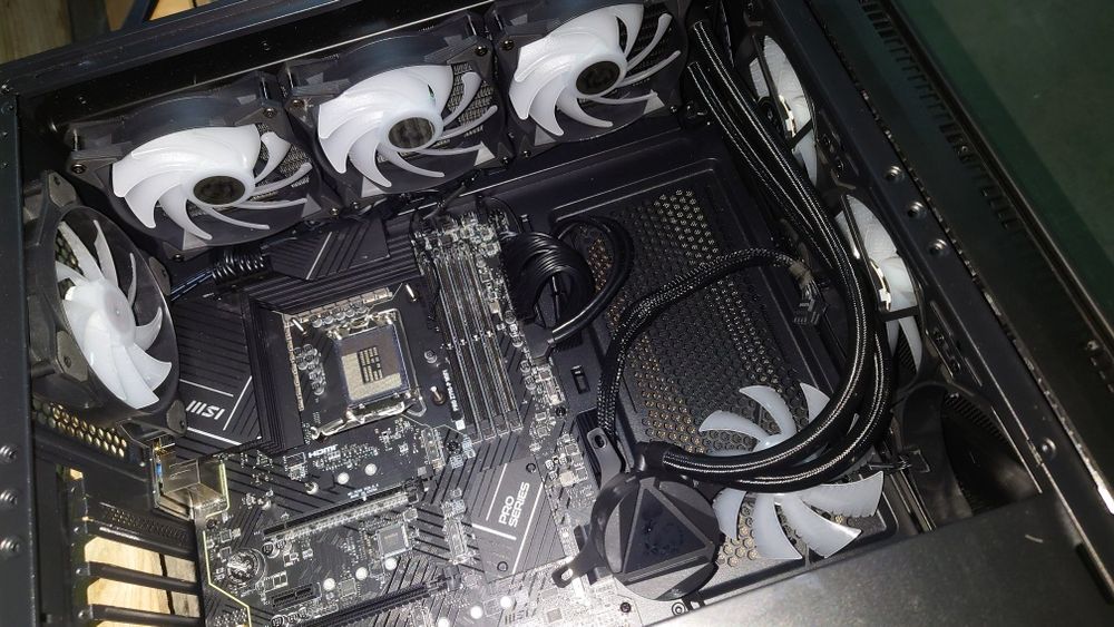 Komputer płyta MSI Pro Z790-P zasilacz MSI Mag A1000G