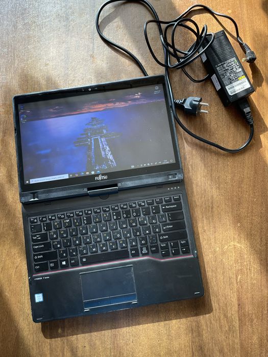 !!! Fujitsu Lifebook  | i5-7200U 8/128 gb!! НОВА БАТАРЕЯ!!!
