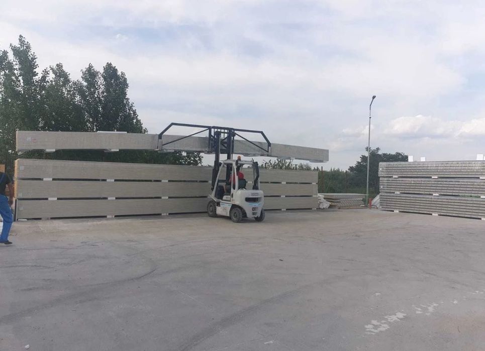 Сендвіч панелі стіновi та даховi.