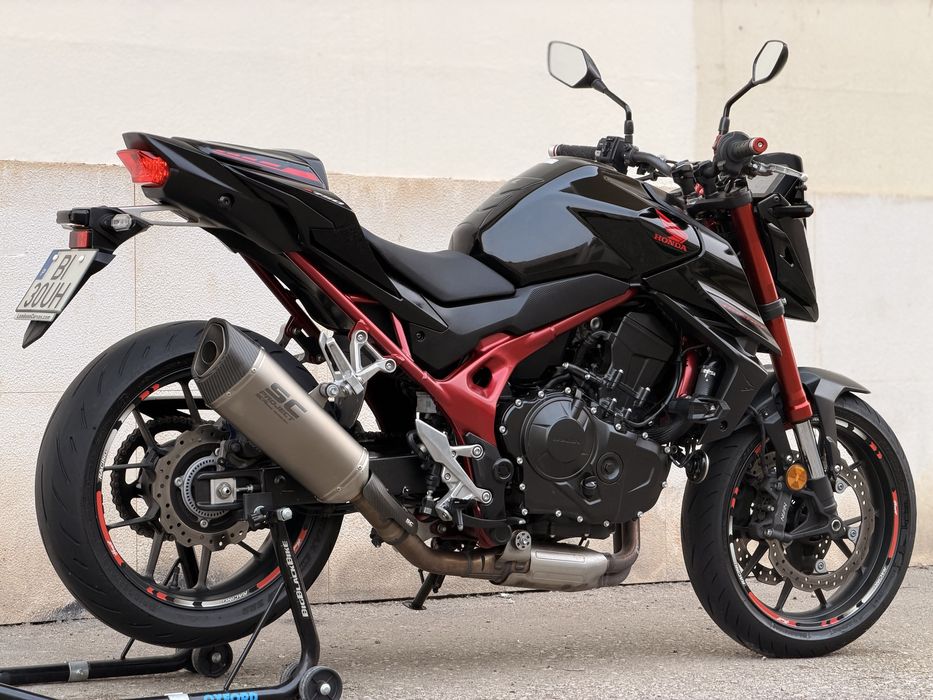 HONDA HORNET 750 - FULL EXTRAS!